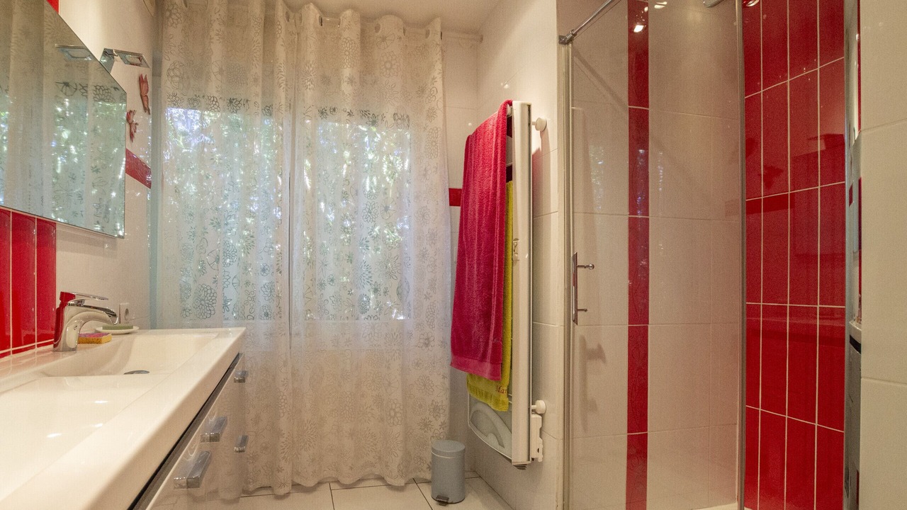 Photo of Bathroom in Vitrolles