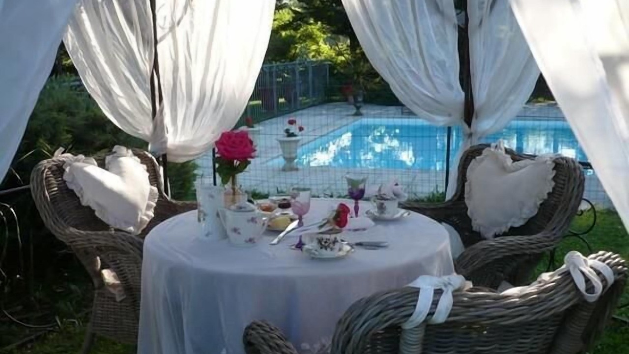 Photo of Outdoor in Cabries