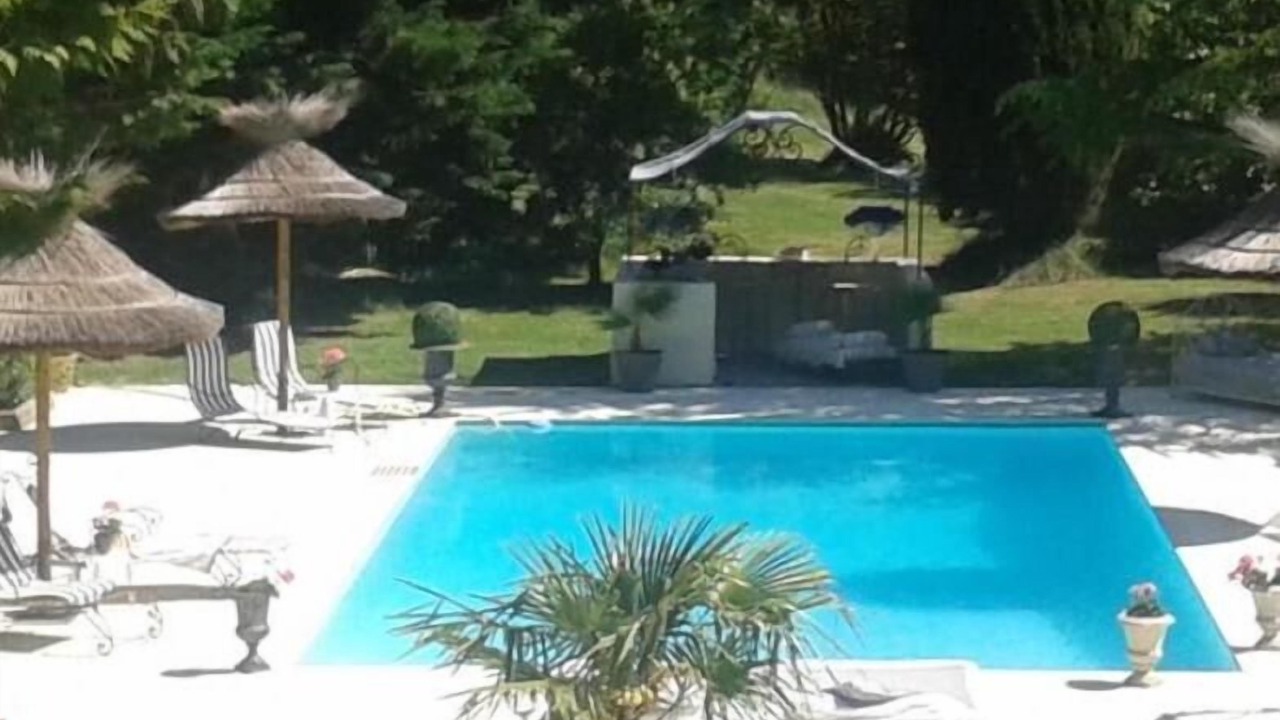Photo of Outdoor in Cabries
