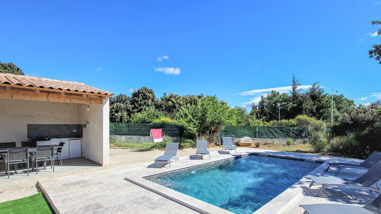 Photo of Outdoor in Rochefort-du-Gard