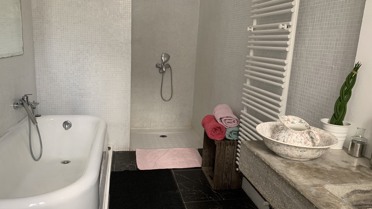 Photo of Bathroom in 1st Arrondissement