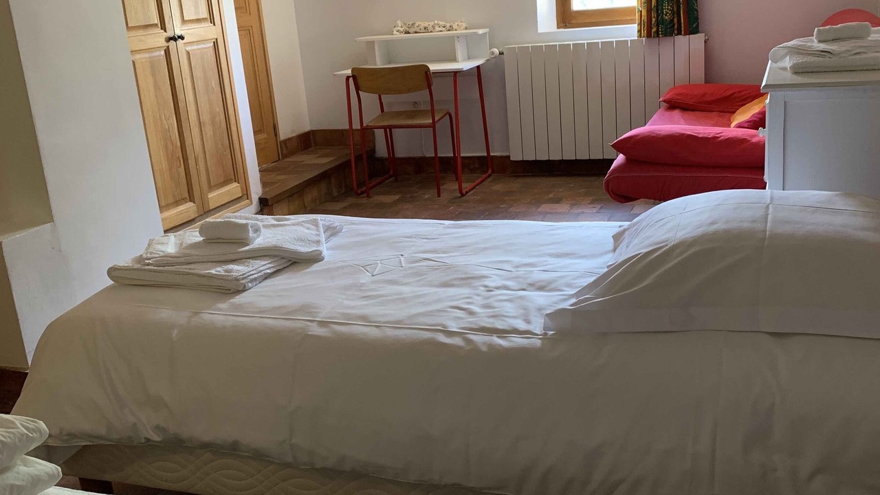 Photo of Bedroom in Plaisians