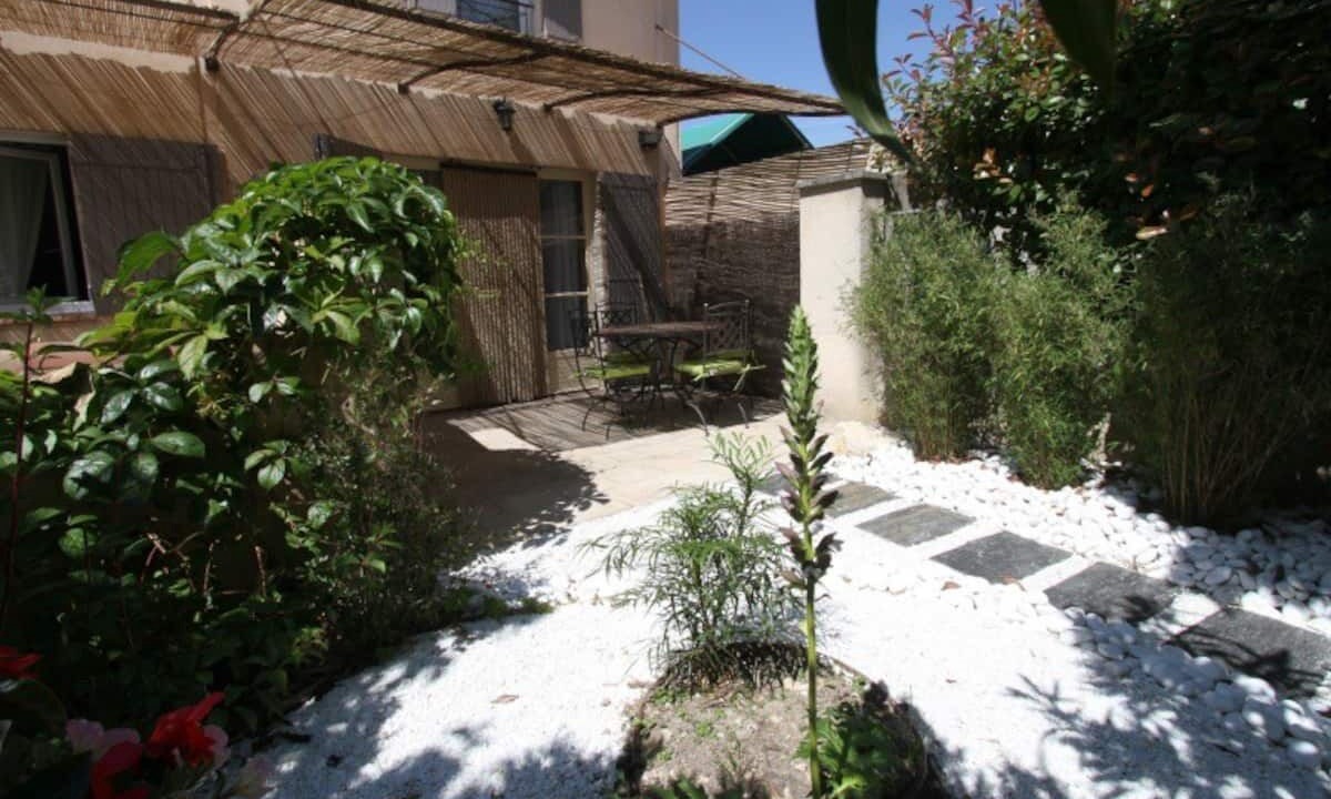 Photo of Patio Balcony in Molleges