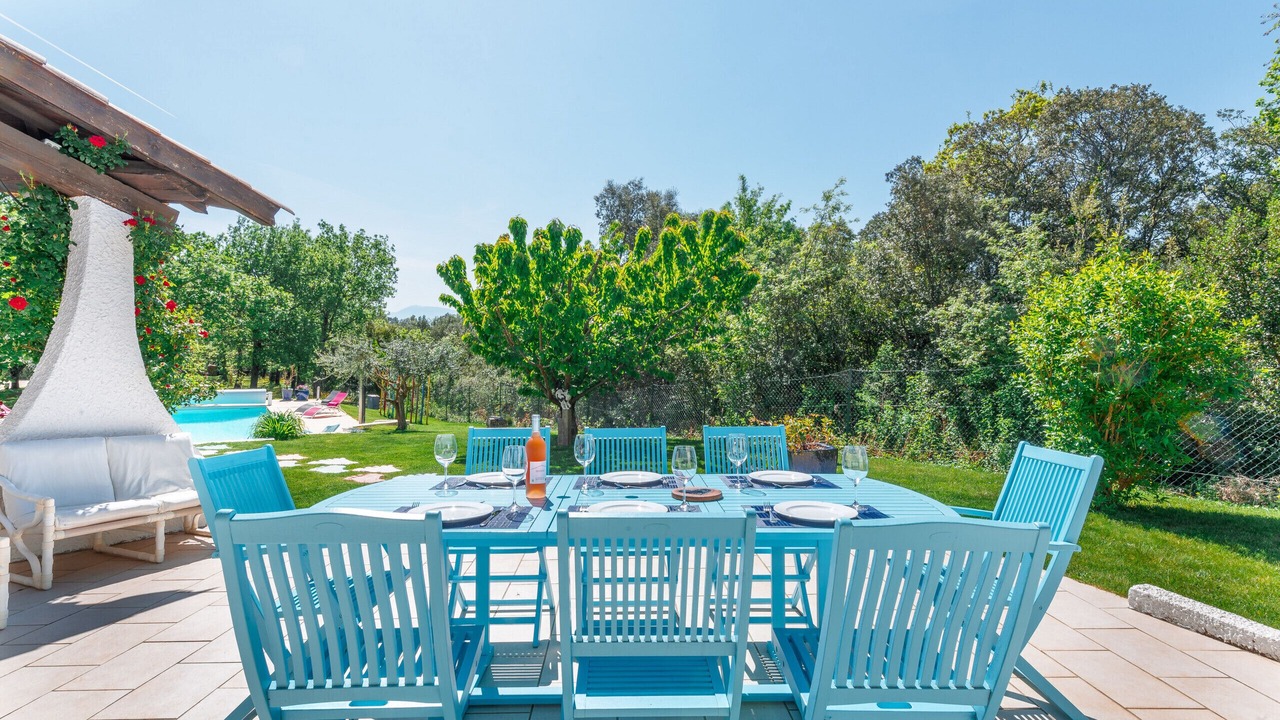 Photo of Outdoor in Colonzelle