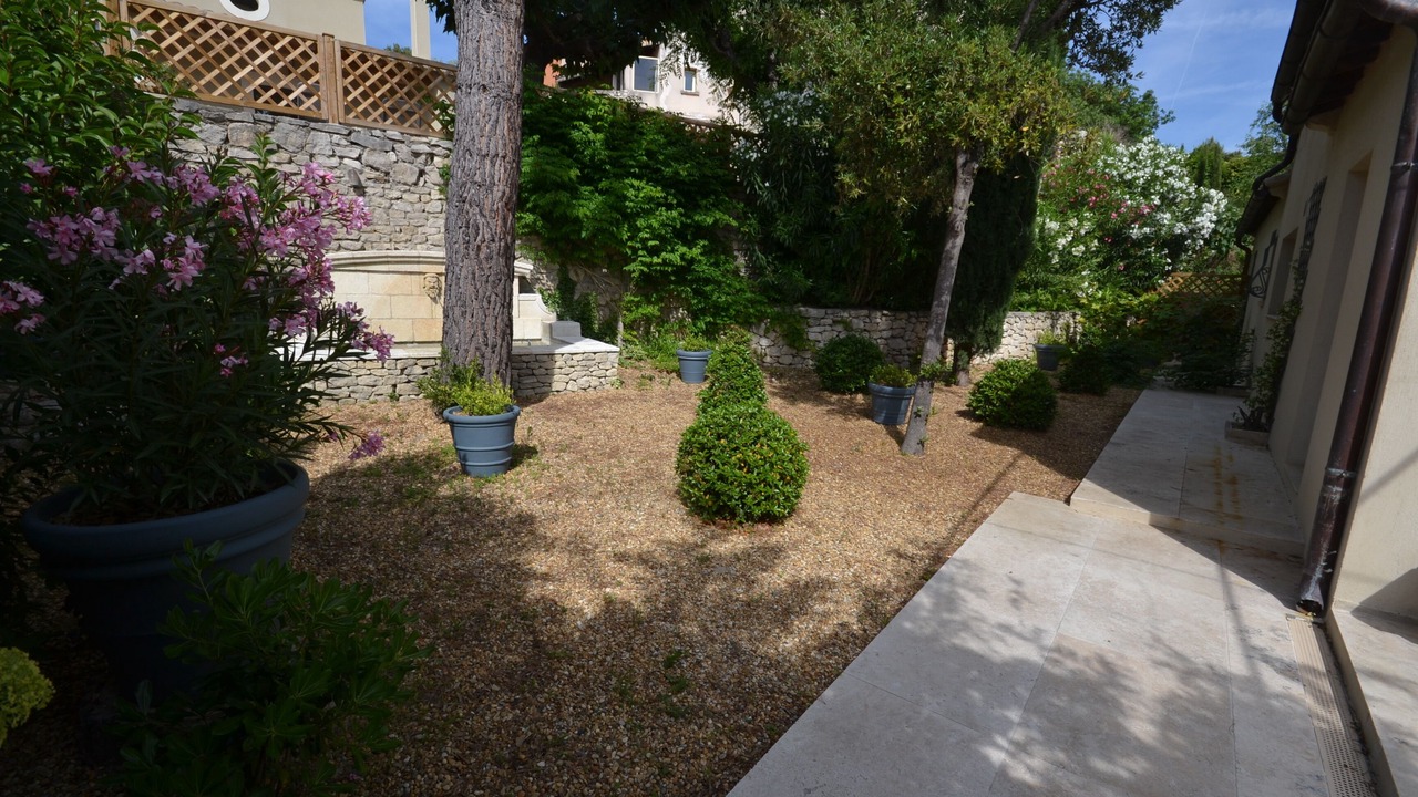 Photo of Outdoor in Maussane