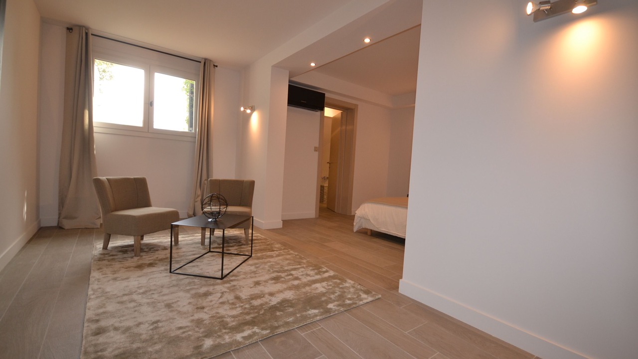 Photo of Bedroom in Maussane