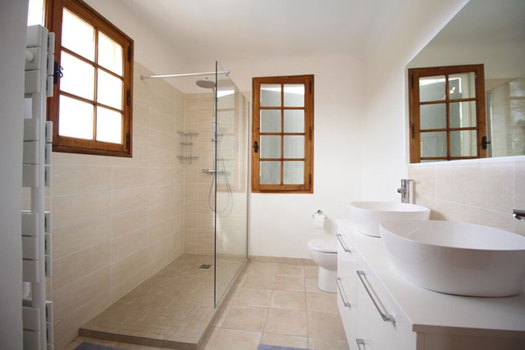 Photo of Bathroom in Menerbes