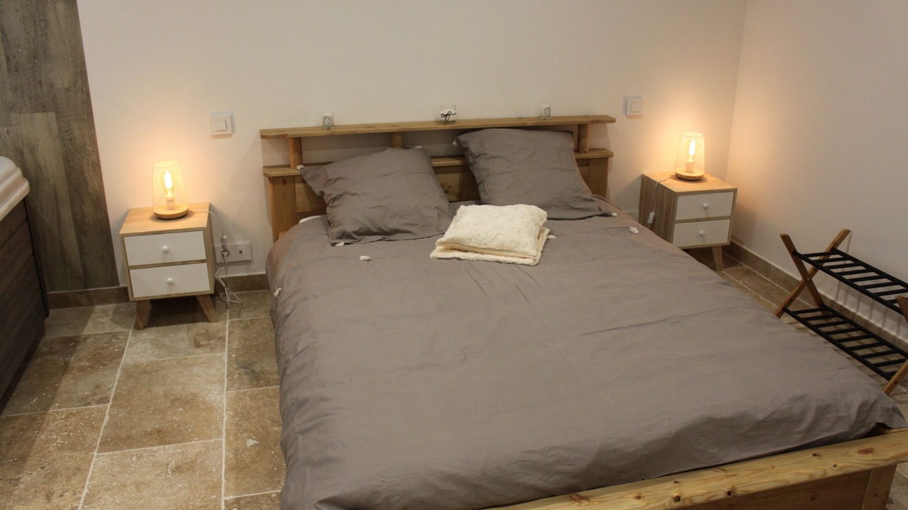Photo of Bedroom in L'Isle-sur-la-Sorgue