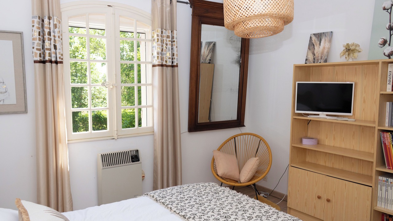 Photo of Bedroom in Cabrieres-d'Avignon