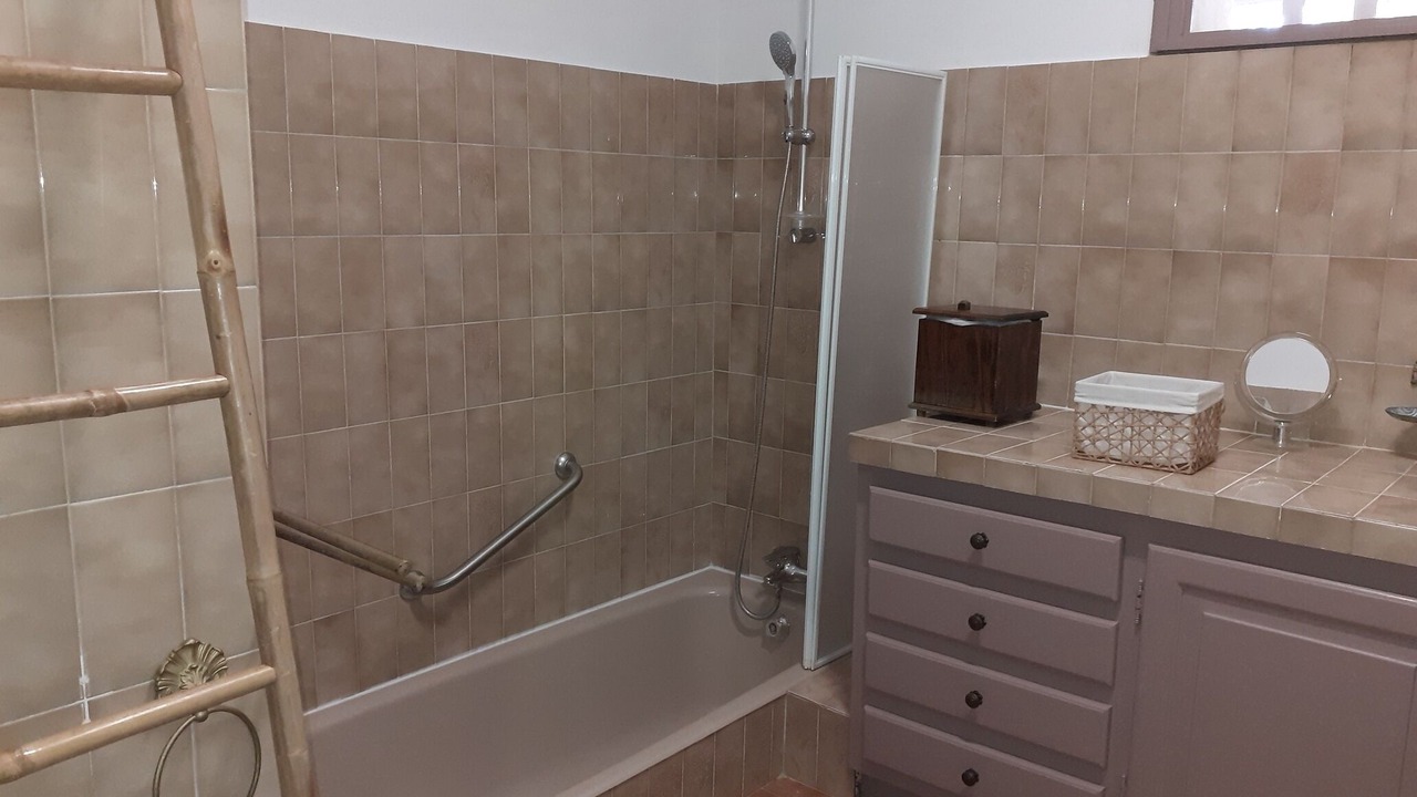 Photo of Bathroom in Cabrieres-d'Avignon