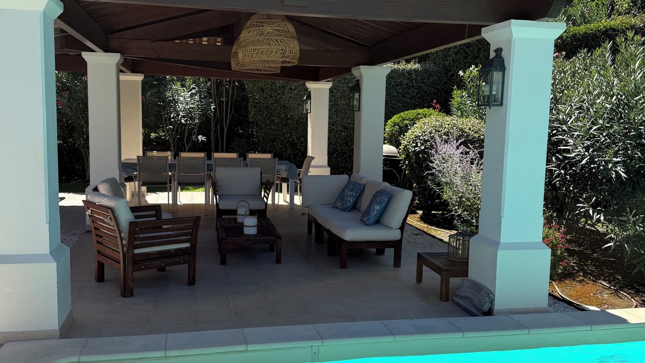 Photo of Outdoor in Pont Royal