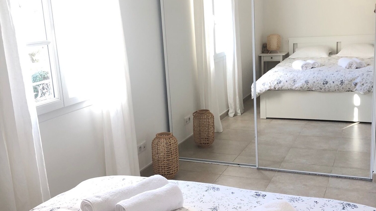 Photo of Bedroom in Pont Royal
