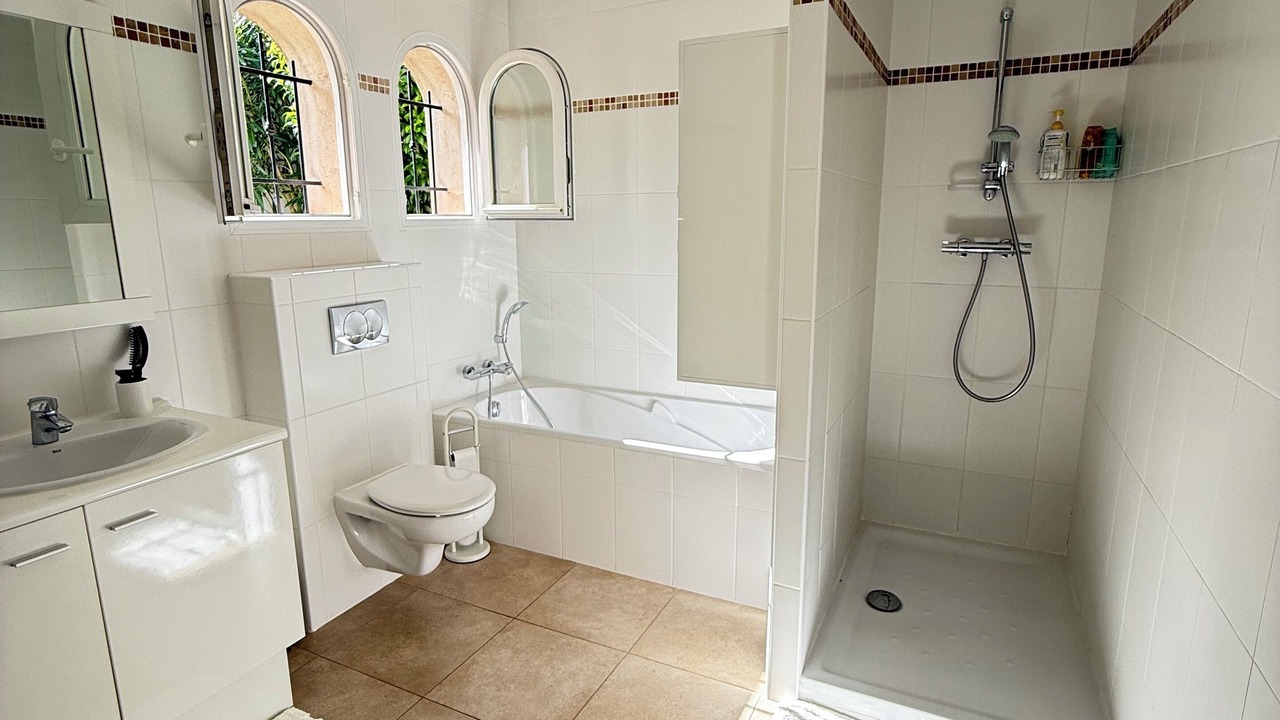 Photo of Bathroom in Pont Royal