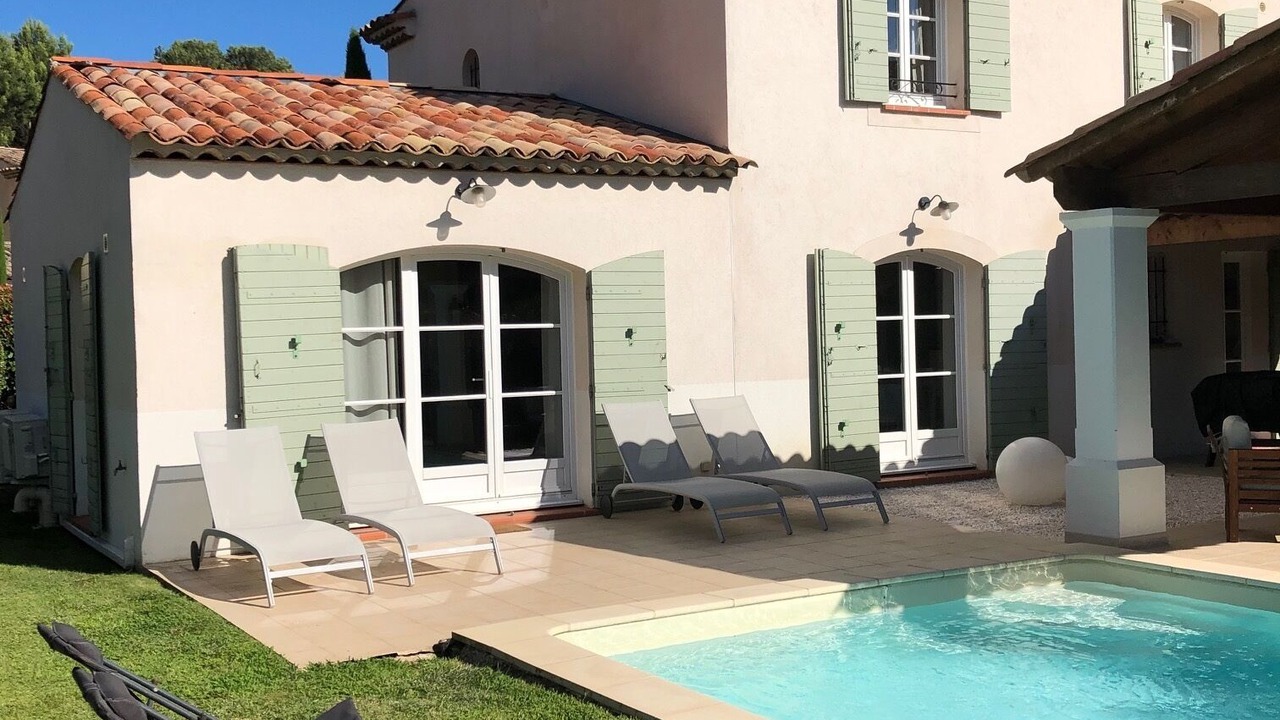 Photo of Outdoor in Pont Royal