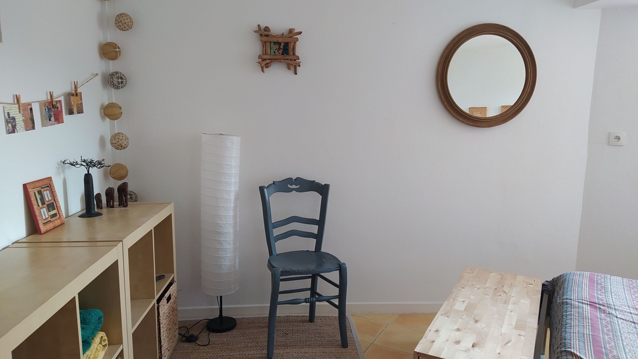 Photo of Bedroom in Ensues-la-Redonne