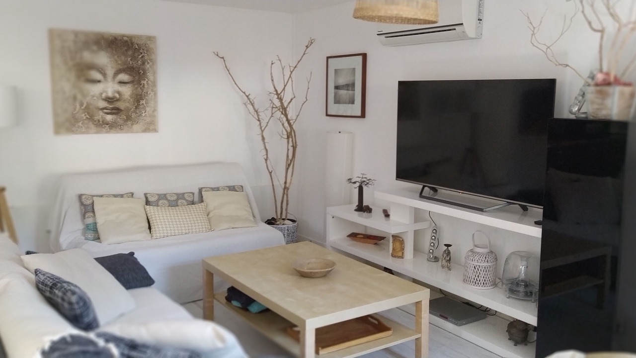 Photo of Livingroom in Ensues-la-Redonne