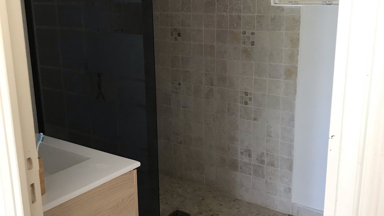 Photo of Bathroom in Pernes-les-Fontaines