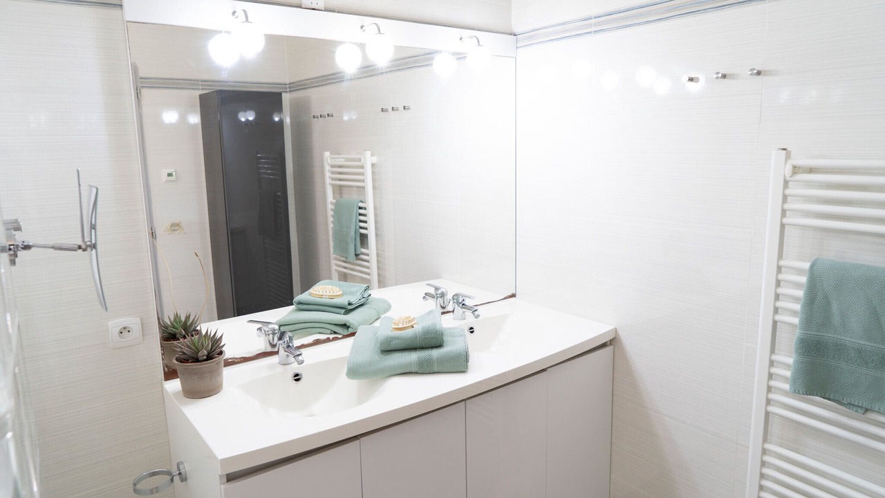 Photo of Bathroom in Plan-d'Aups-Sainte-Baume