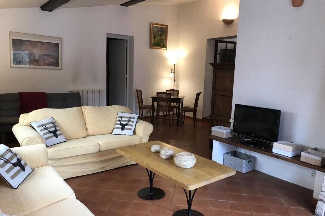 Photo of Livingroom in Nans-les-Pins