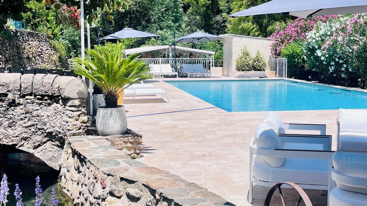 Photo of Outdoor in Les Mages
