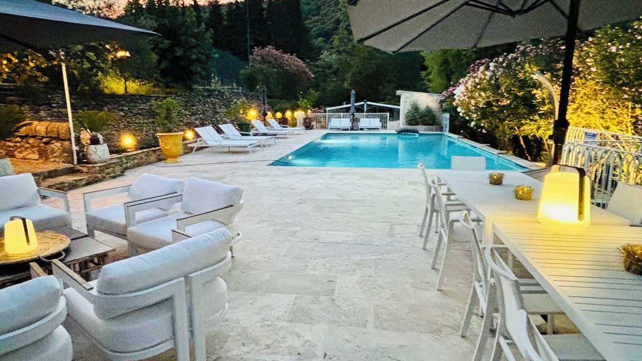 Photo of Outdoor in Les Mages