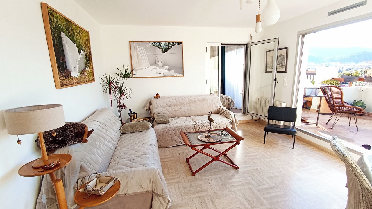 Photo of Livingroom in Hyeres City Centre
