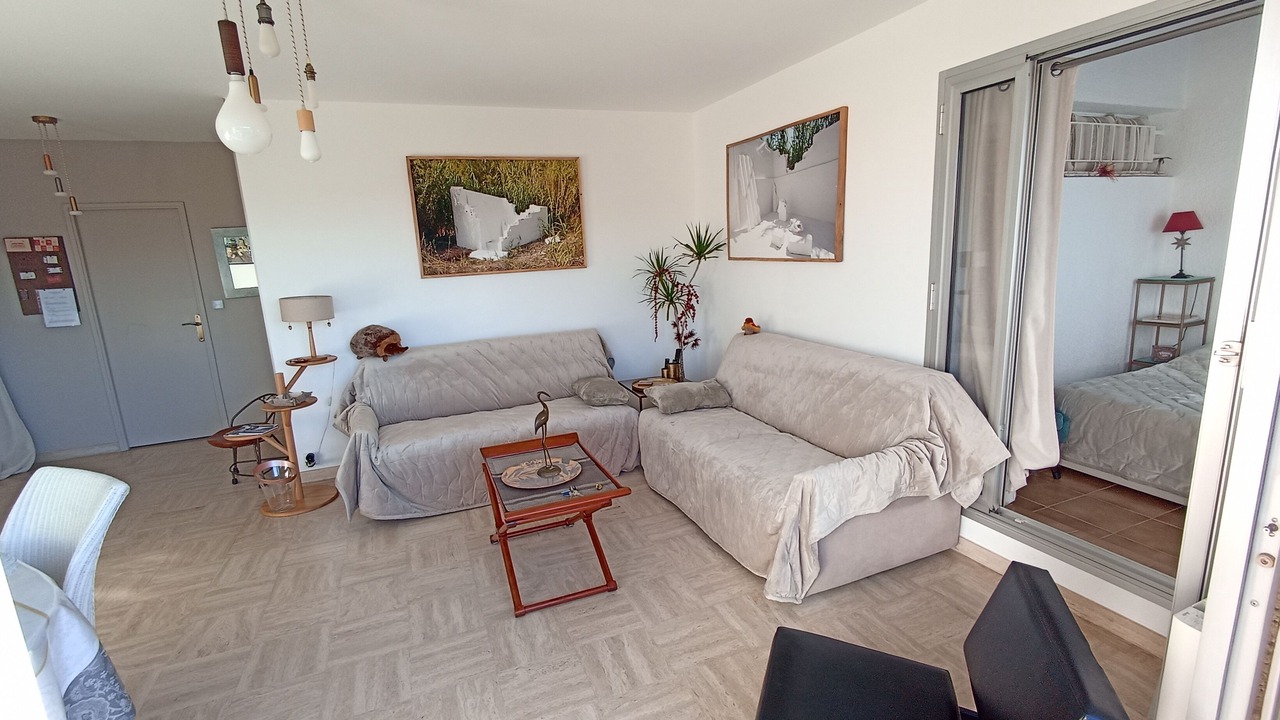 Photo of Livingroom in Hyeres City Centre