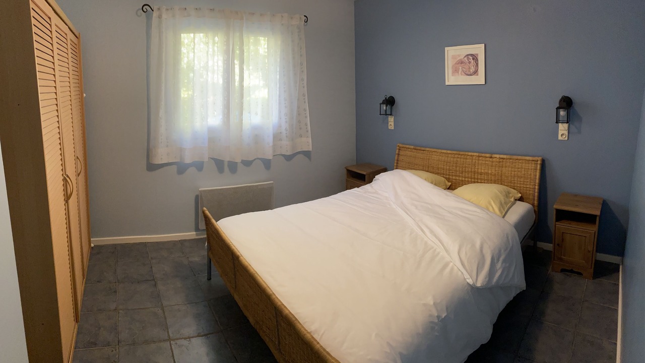 Photo of Bedroom in Allemagne-en-Provence