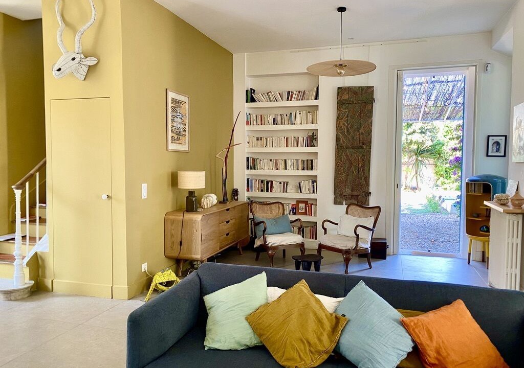 Photo of Livingroom in 8th Arrondissement