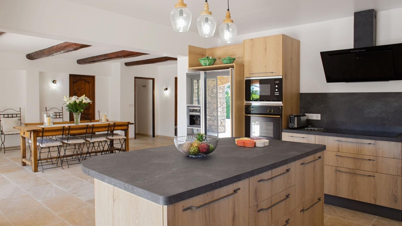 Photo of Kitchen in La Roquebrussanne