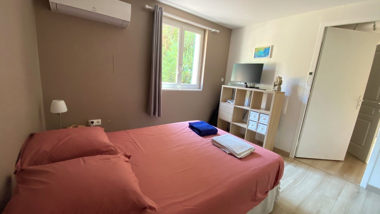 Photo of Bedroom in La Londe-les-Maures