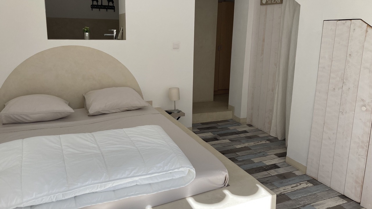 Photo of Bedroom in Eoures