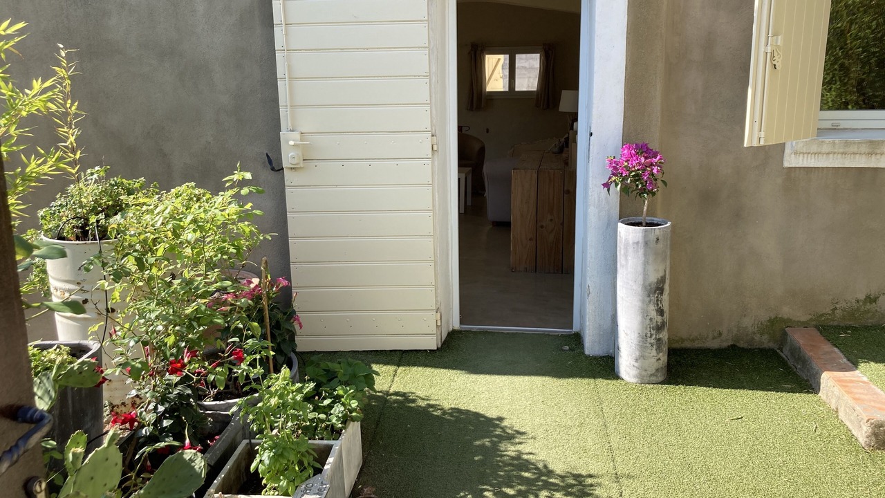Photo of Outdoor in Eoures