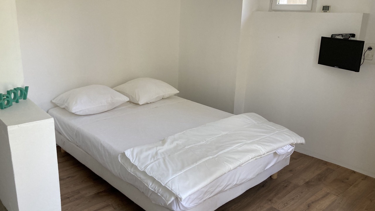 Photo of Bedroom in Eoures