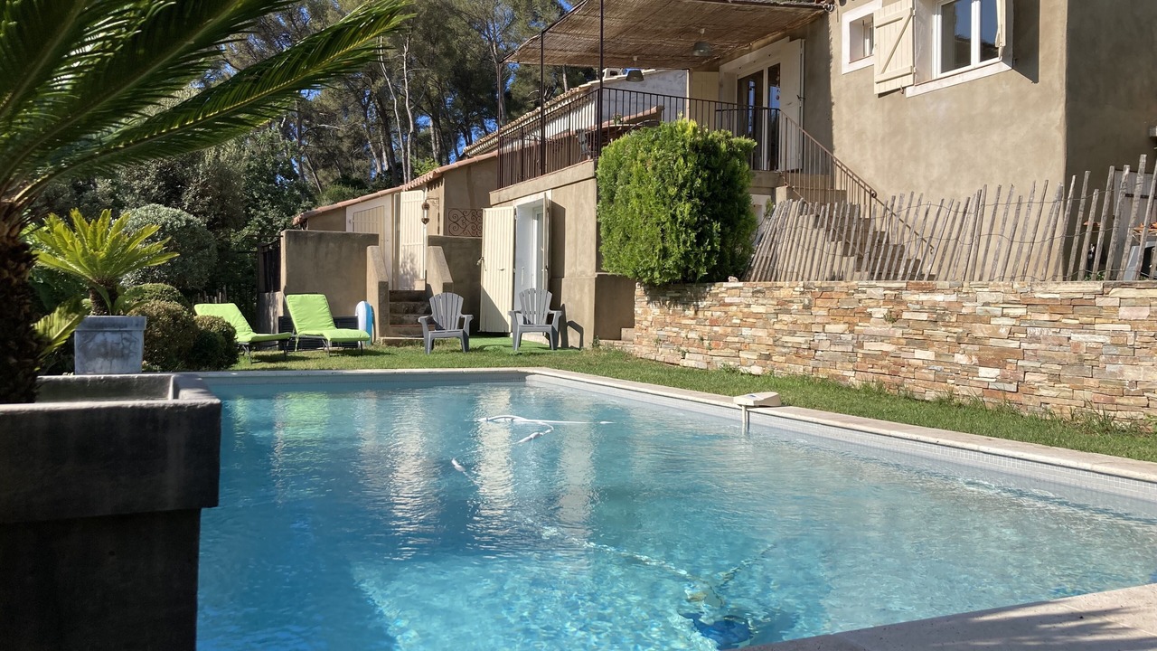 Photo of Outdoor in Eoures