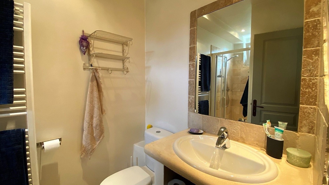 Photo of Bathroom in Menerbes