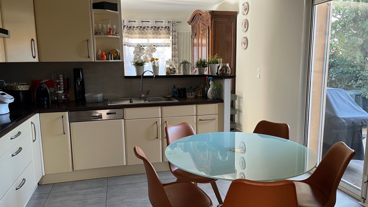 Photo of Kitchen in Montredon