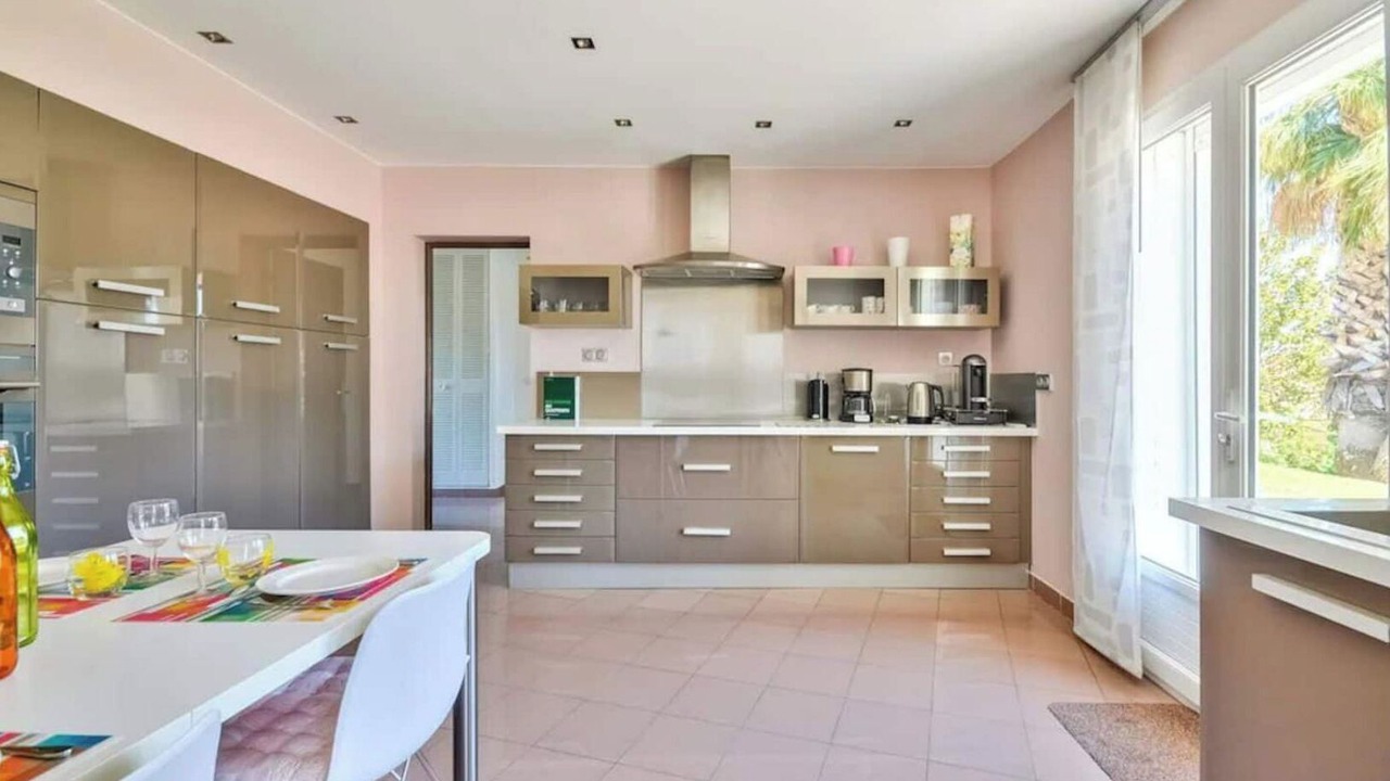 Photo of Kitchen in La Fare-les-Oliviers