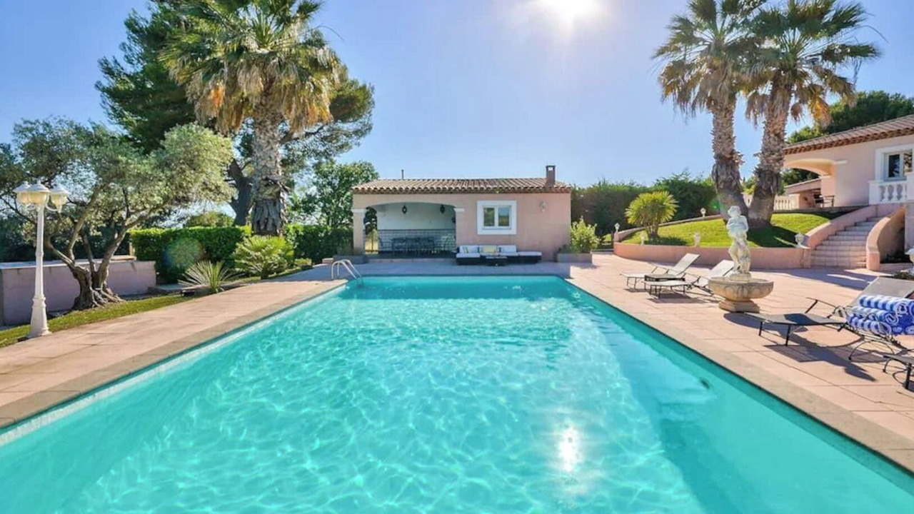 Photo of Outdoor in La Fare-les-Oliviers