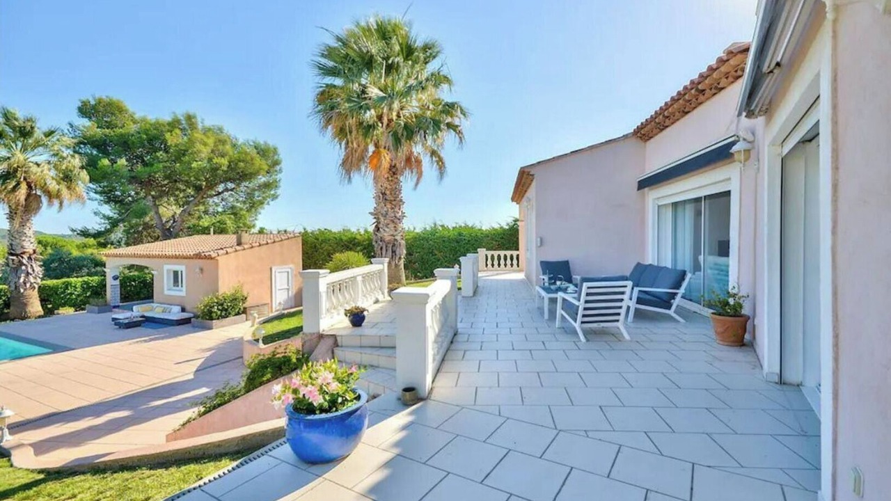 Photo of Outdoor in La Fare-les-Oliviers