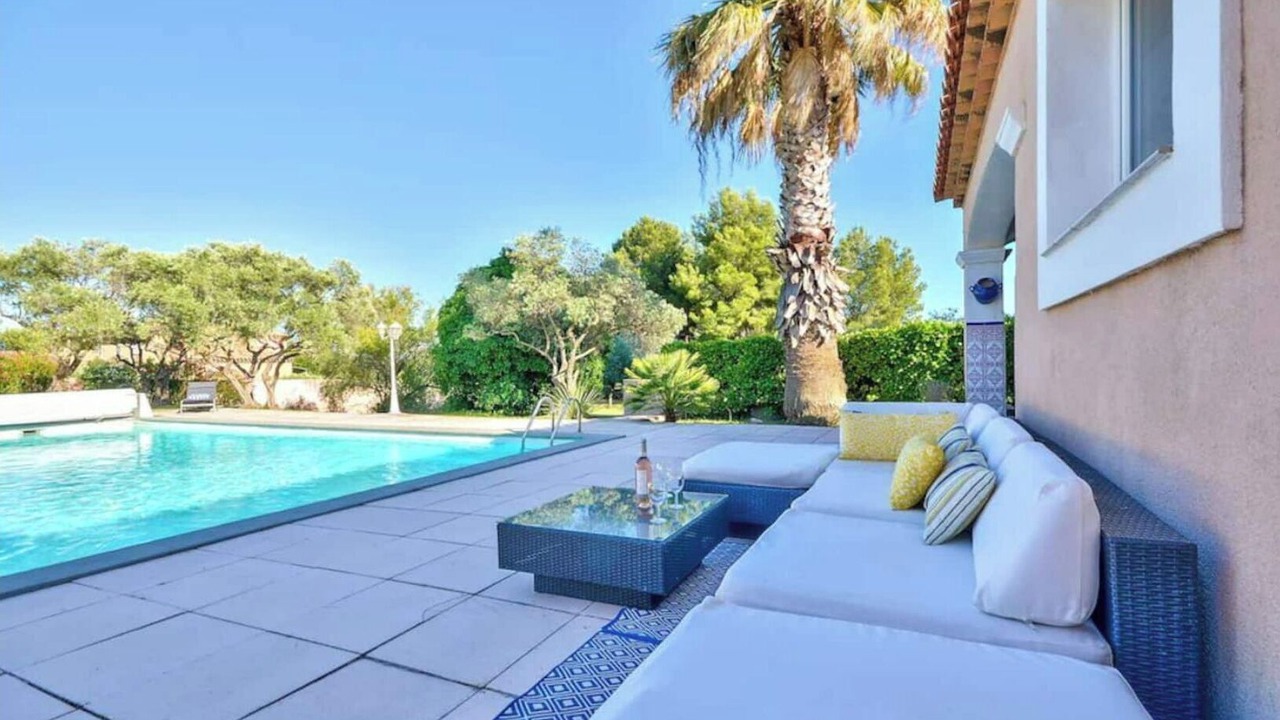 Photo of Outdoor in La Fare-les-Oliviers