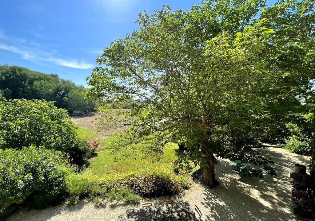 Photo of Outdoor in Lambesc