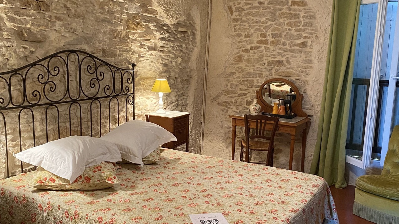 Photo of Bedroom in Piolenc