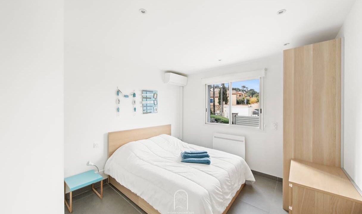 Photo of Bedroom in Le Pradet