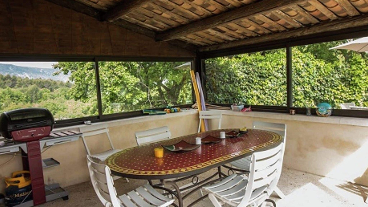 Photo of Patio Balcony in Oppede