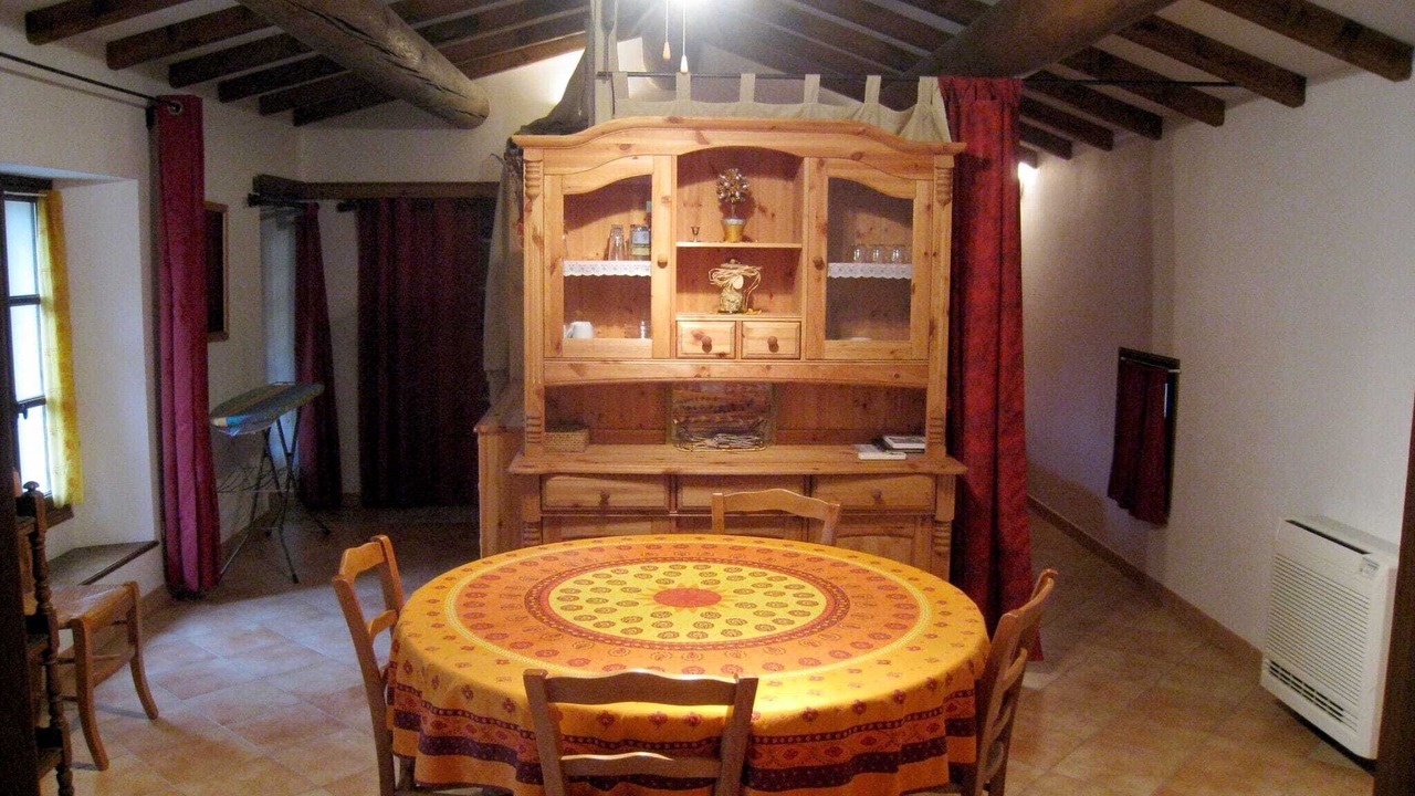 Photo of Livingroom in Oppede