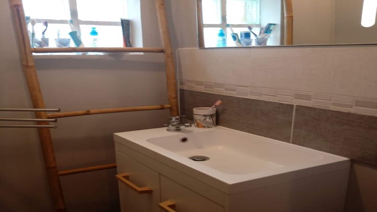 Photo of Bathroom in Orange