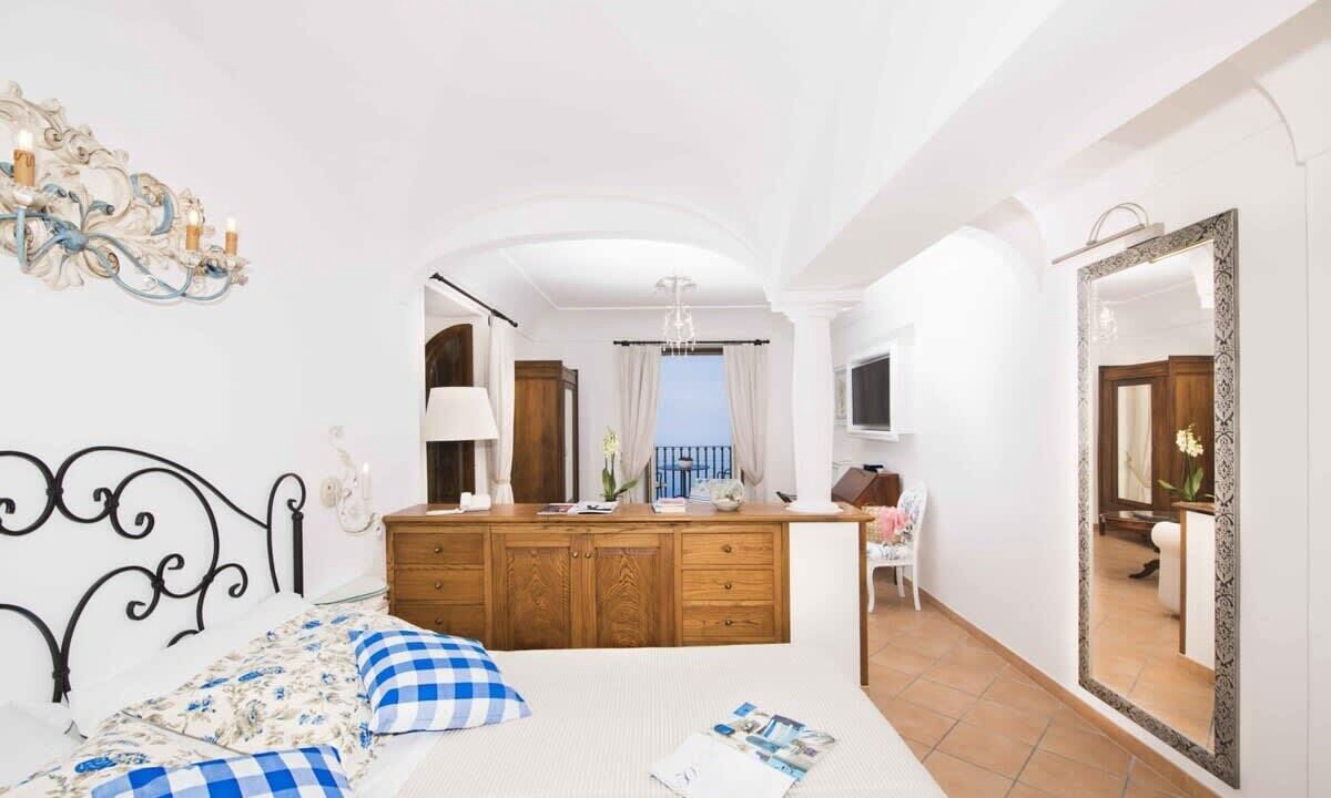 Photo of Bedroom in Path of the Gods