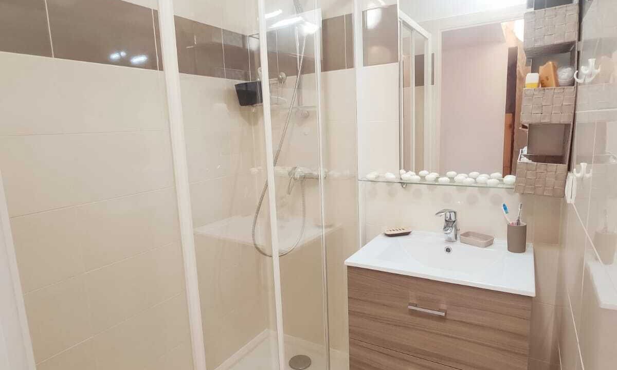 Photo of Bathroom in Miramar