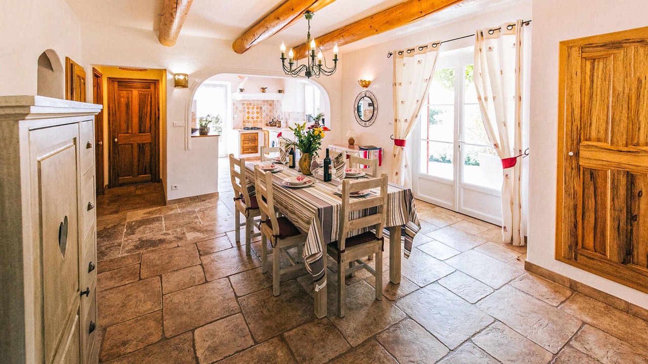Photo of Bedroom in Lioux